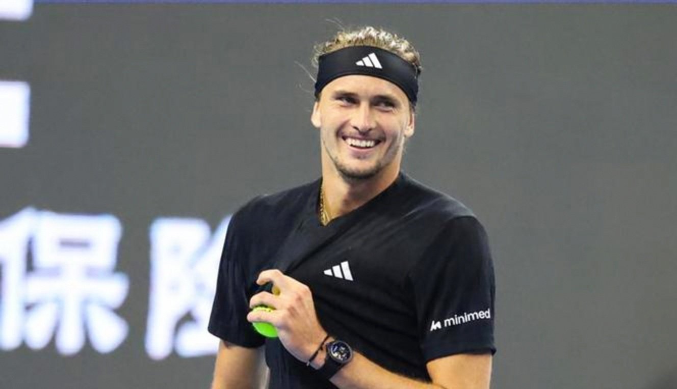 意大利网球队绝杀世界网球队，兹维列夫统治全场